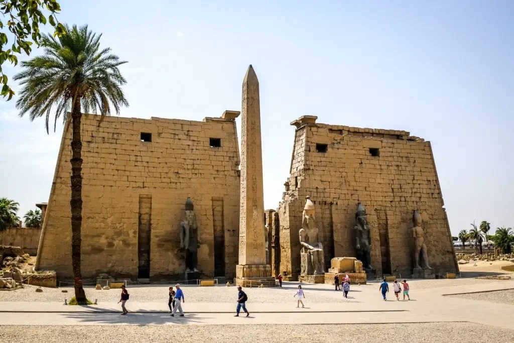 5-Day Cairo & Luxor by Air: Pyramids to Pharaoh Tombs
