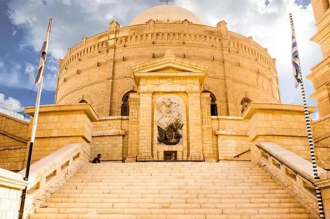 8 Days Dahabiya Luxurious Yacht & King Tut Adventure